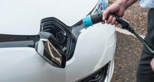 All-electric Renault ZOE comes to the aid of the Scottish Fire Rescue Service