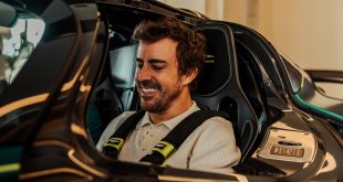 Fernando Alonso takes delivery of new Aston Martin Valkyrie