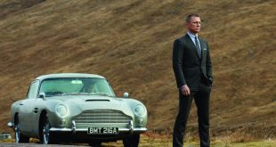 Daniel Craig and the Aston Martin DB5 in Skyfall